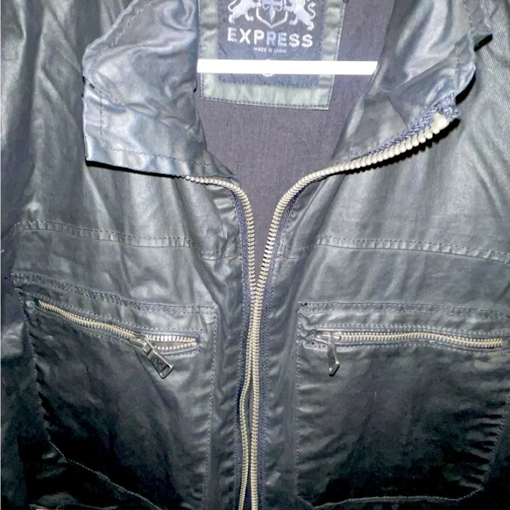 Black - Picture 5 of 6